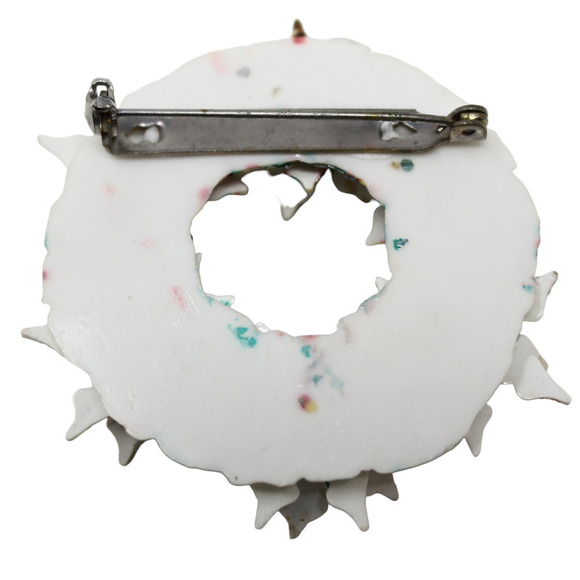Vintage White Christmas Holiday Sparkle Snowflake Wreath Pin 2" Across - Hey Viv - Picture 4 of 5